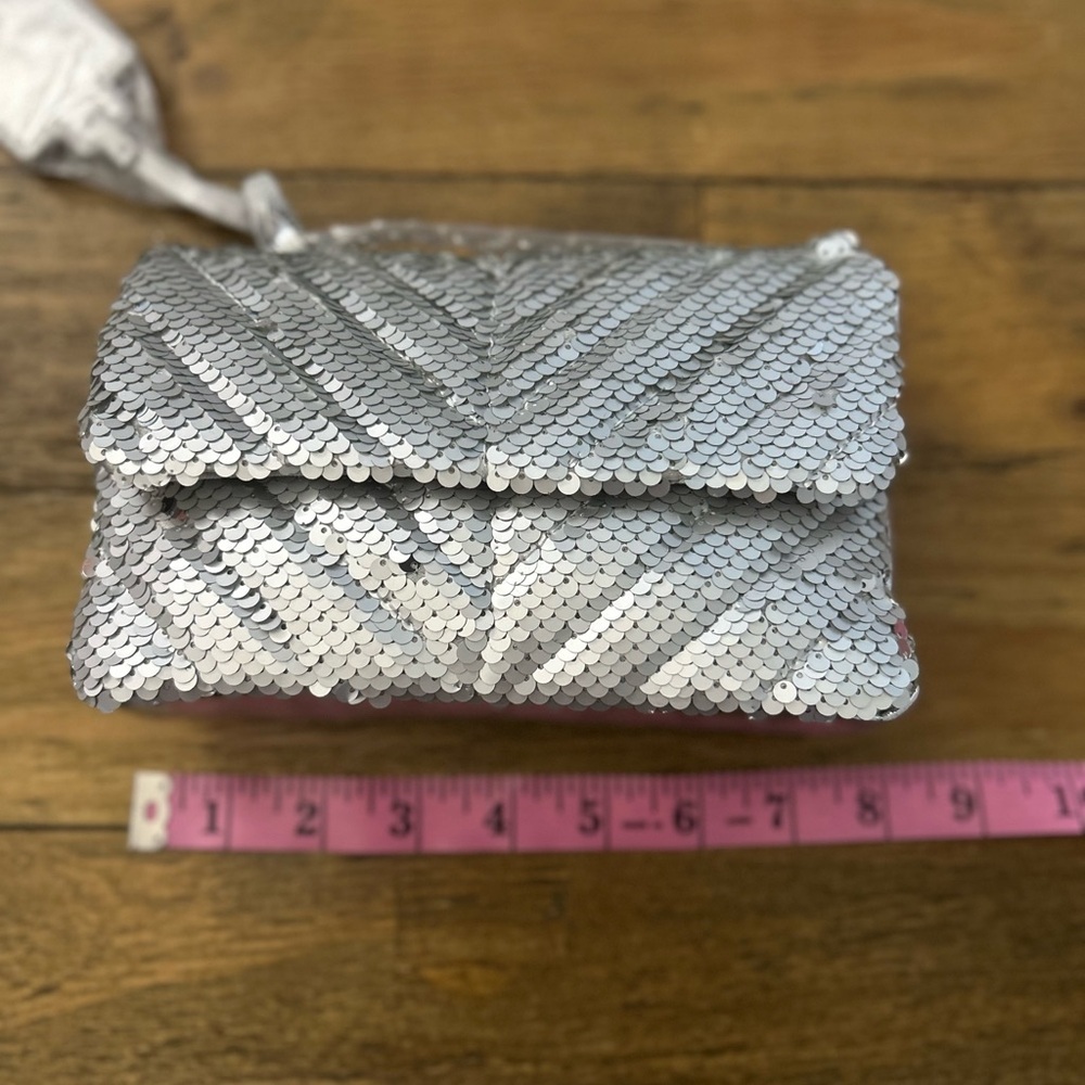NICOLE MILLER Crossbody Bag Womens Silver Sequin Flap Shoulder Purse Chain Strap - Picture 4 of 12